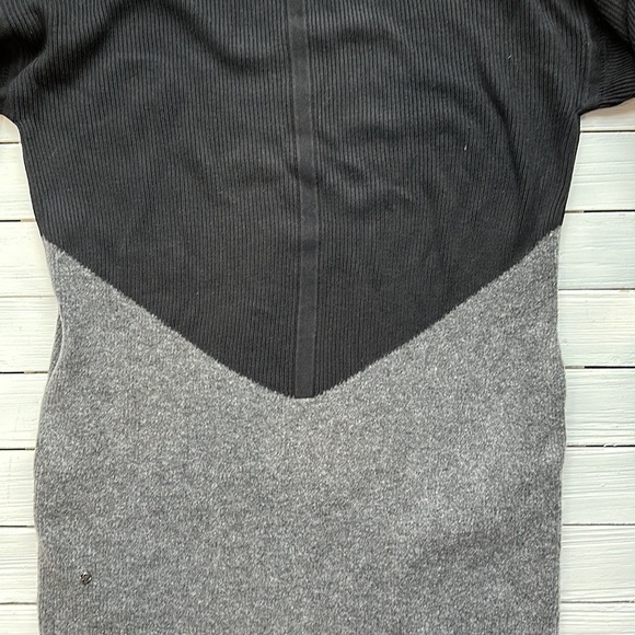 NWT Lululemon Restful Intention Sweater
Black Heathered Core Dark Grey size M - Picture 11 of 12